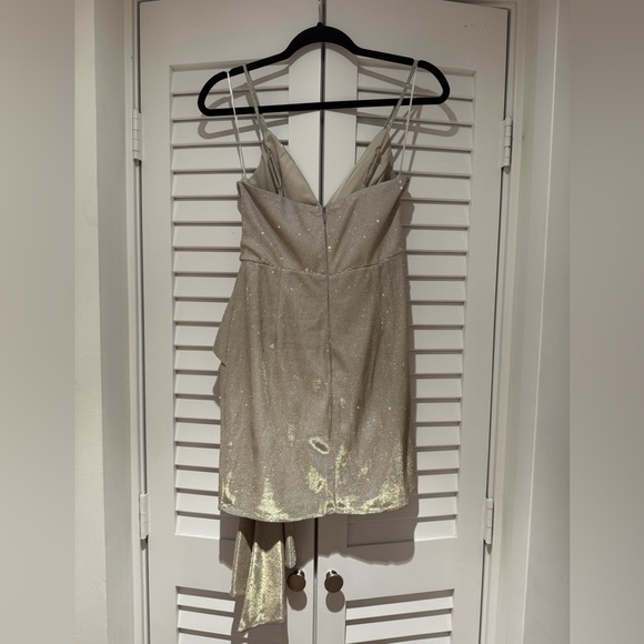 Night of Glam Sparkly Silver Sleeveless Tulip Mini‎ Dress Size S - Picture 6 of 7